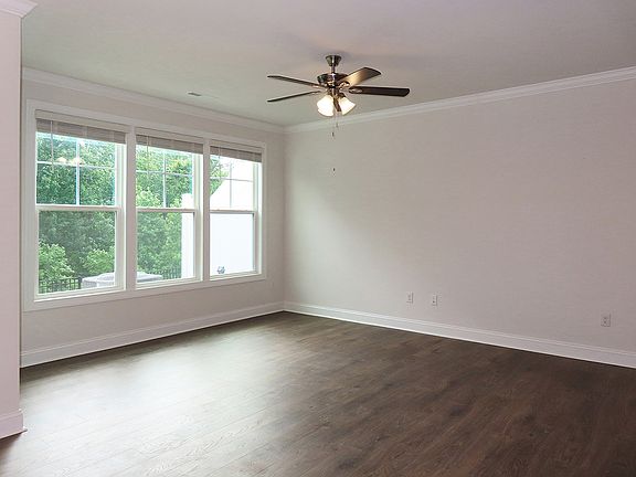4th image of 509 Brightleaf Rd