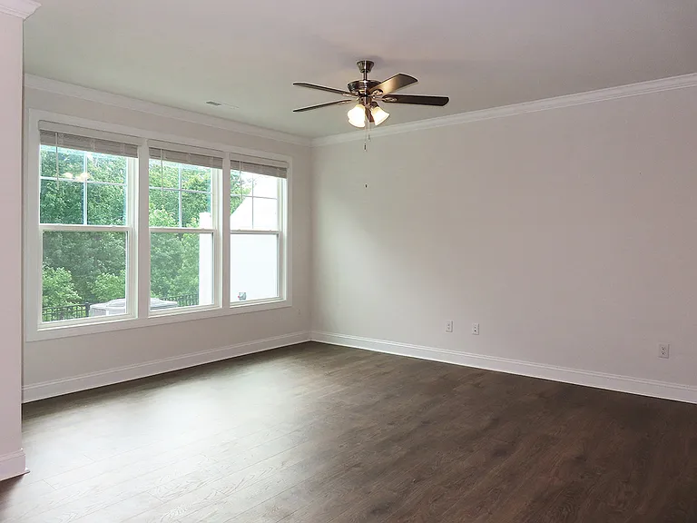 509 Brightleaf Rd — Photo 4