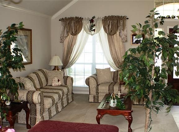 3rd image of 3706 Bellinger Way