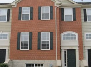 223 Cassidy Ln, Elgin, IL 60124