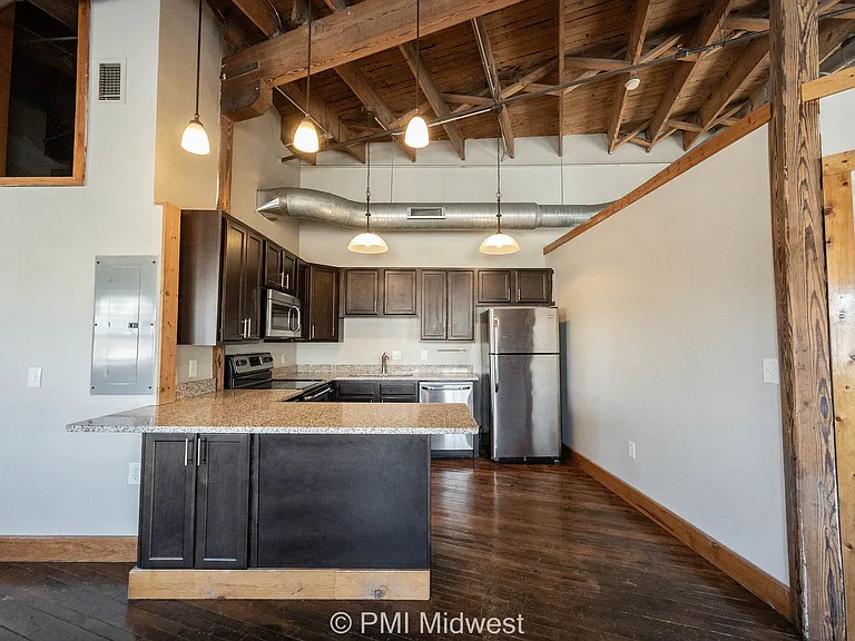 Lofts On Madison — Photo 57