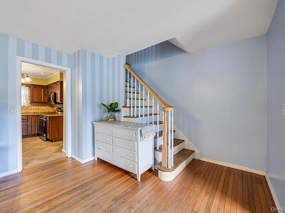 4th image of 25 Gould Road