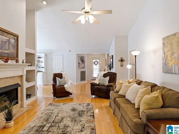 105 Summer Crst, Alabaster, AL 35007