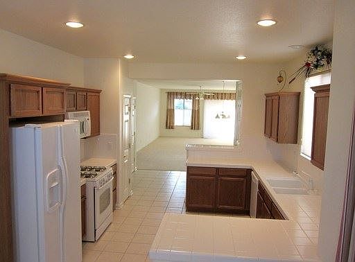4th image of 1399 Medolla Dr