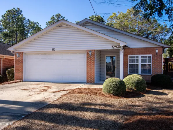 670 Pinehurst Trace Drive, Pinehurst, NC 28374