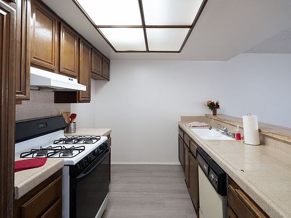 3rd image of 1410 Barrington Way #Ba112a