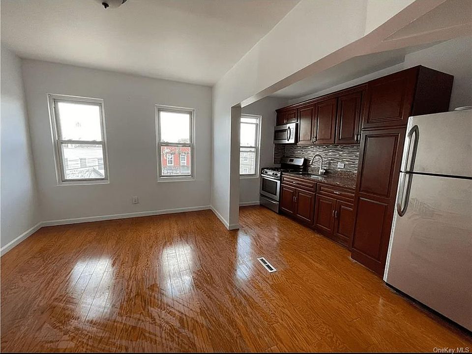 6149 55th Street, Maspeth, NY 11378 Zillow
