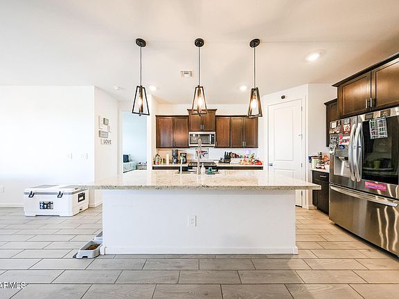 4th image of 35215 W MARIN Avenue
