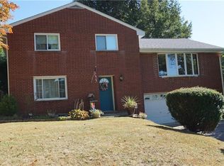 540 Friendship Dr, McKeesport, PA