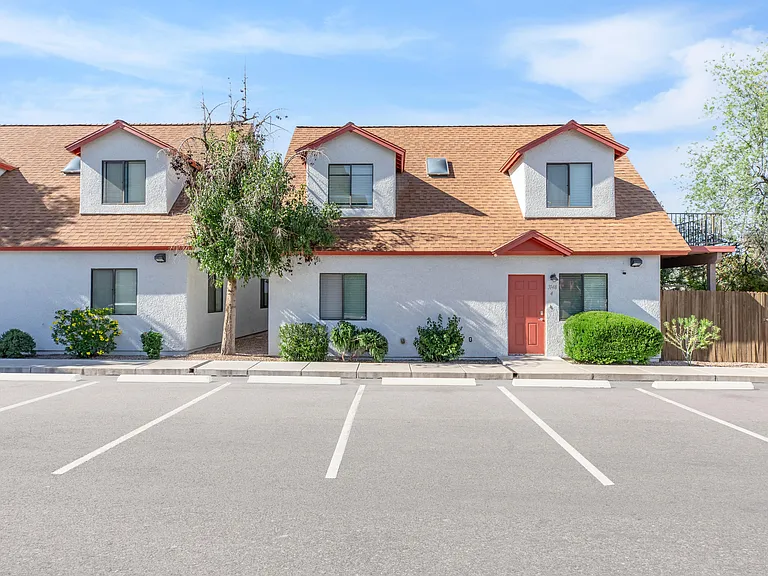 The Benedictine Townhomes — Photo 16
