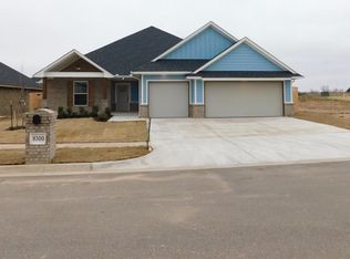 9300 Lupine Rd, Yukon, OK 73099