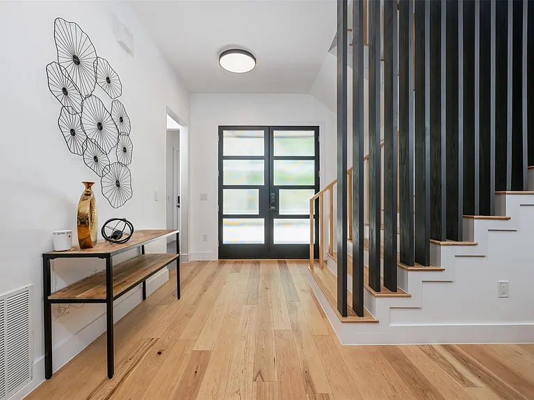 2603 Euclid Ave — Photo 3
