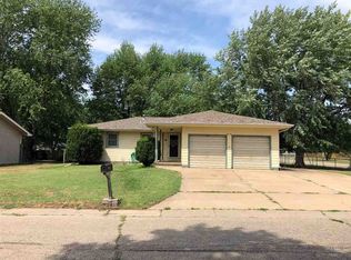 610 Maple St, Abilene, KS 67410