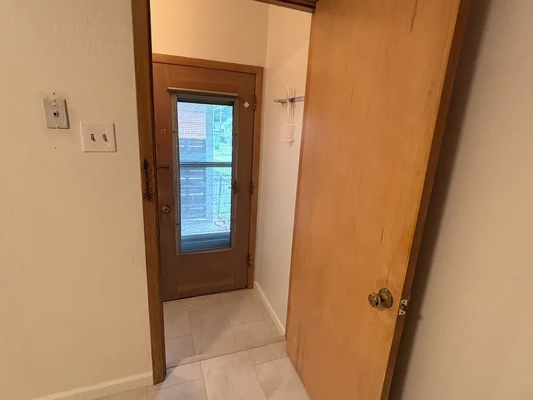 4609 Kramer Dr — Photo 8