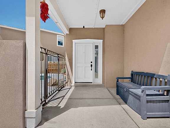 5th image of 1531 Phoenix Ave NW
