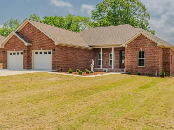 408 Dartmoor Dr, Killen, AL 35645