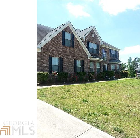 1st image of 200 Flower Ln