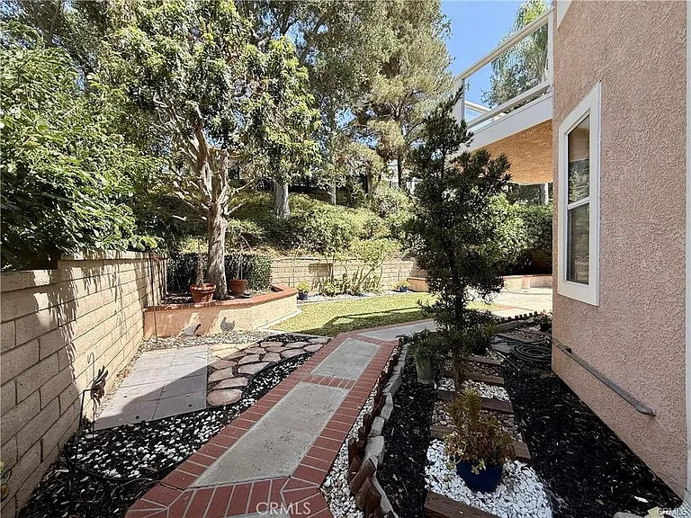 27461 Glenwood Dr — Photo 27