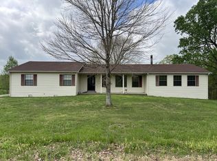 13254 Galen Rd, Lafayette, TN 37083