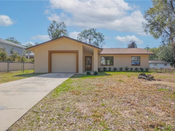 105 E Harvard St, Inverness, FL 34452