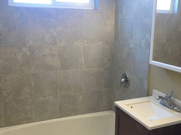 4th image of 4053 44th St APT 6