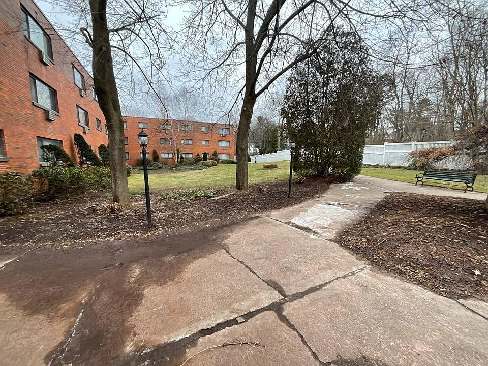 39 Olcott St 203, Manchester, CT 06040 Zillow