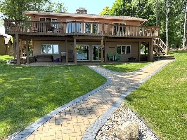 1st image of 2151 Heather Way