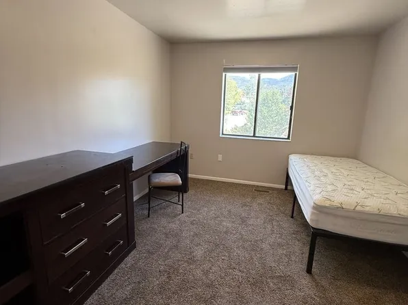 EspJoh, 422 E Mill Rd Room 1, Ephraim, UT 84627