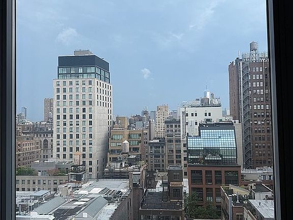 5th image of 7 E 14th St APT 18P