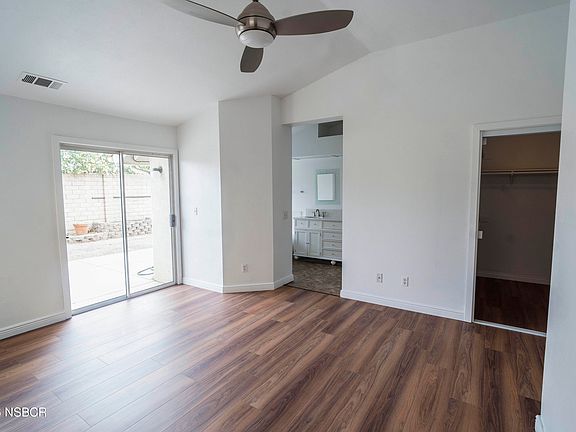 3rd image of 713 Northbrook Dr