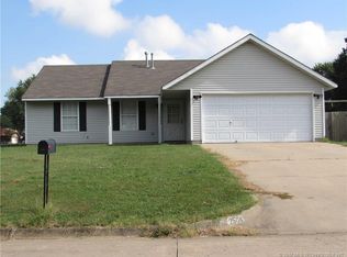 2504 Haddock Dr, Muskogee, OK 74401