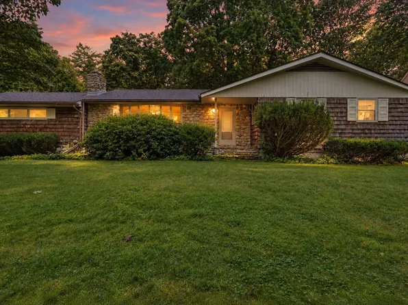 14 Miller Dr, Warren, MA 01083