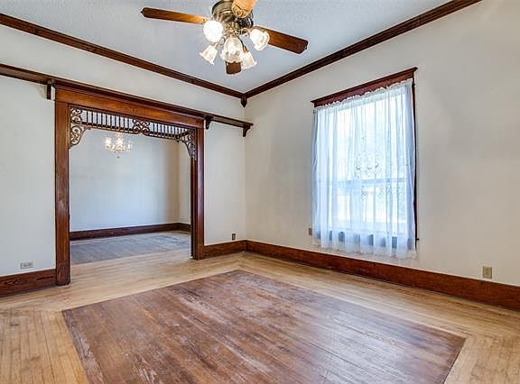 5th image of 403 Howard St