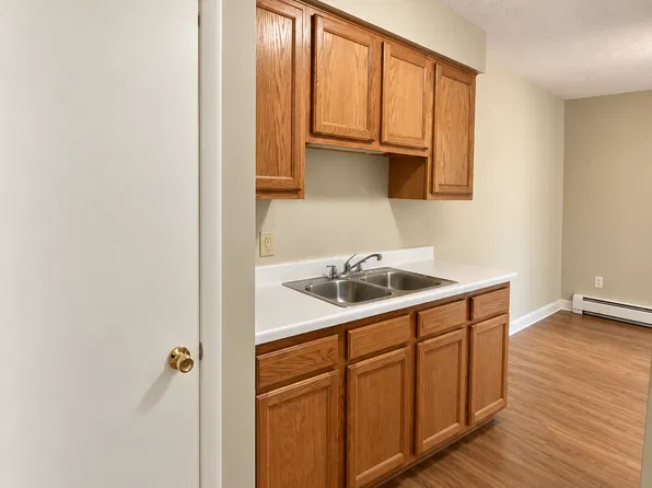 916 S Byrne Rd #18, Toledo, OH 43609