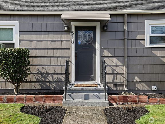 3rd image of 510 10th Street SE