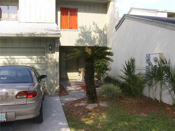4th image of 8 Saint Andrews Ct