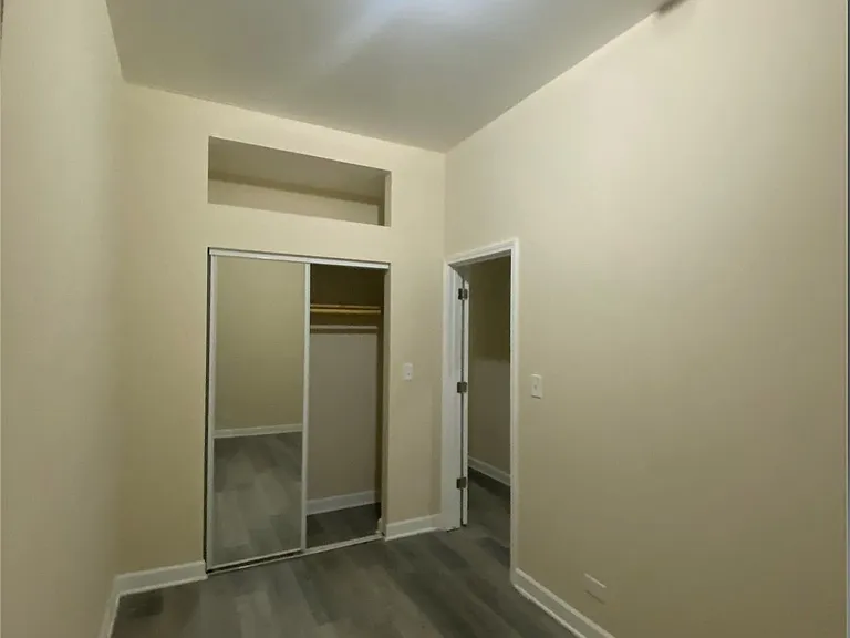 1004 S Oakley Blvd #1F — Photo 7