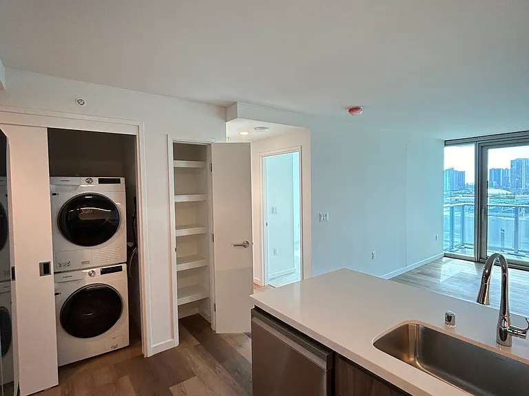 1500 Rycroft St #1802 — Photo 5