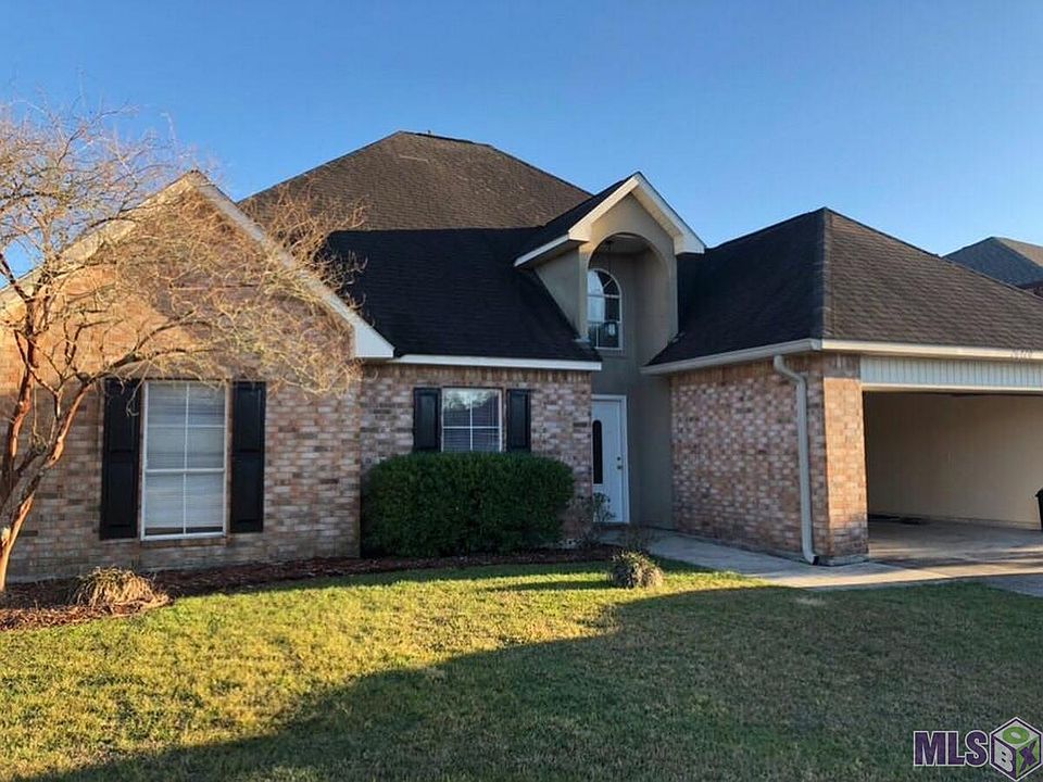 1st image of 26420 Maplewood Dr