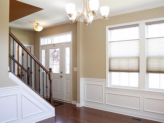 3rd image of 7173 Birkdale Dr