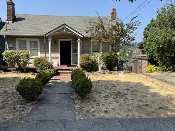2557 28th Avenue W, Seattle, WA 98199