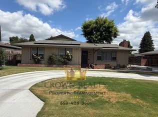 1120 W Howard Ave, Visalia, CA 93277