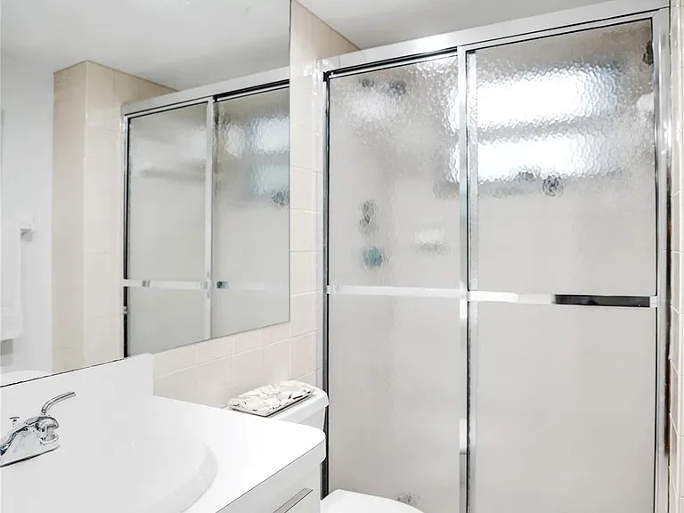 1212 SE 2nd Ct #201 — Photo 26