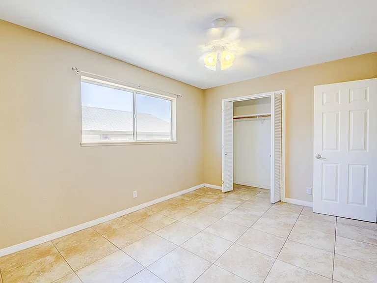 3990 Syracuse Dr — Photo 6