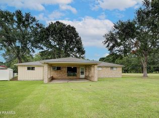 1335 Chanteberry Rd, Opelousas, LA 70570