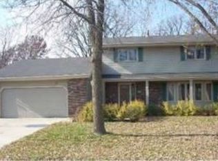 12712 Apple View Ln, Burnsville, MN 55337