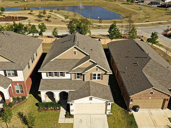 2nd image of 25410 Brentmoor Dr