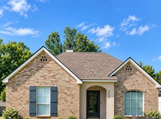9450 Langham Dr, Baton Rouge, LA 70810