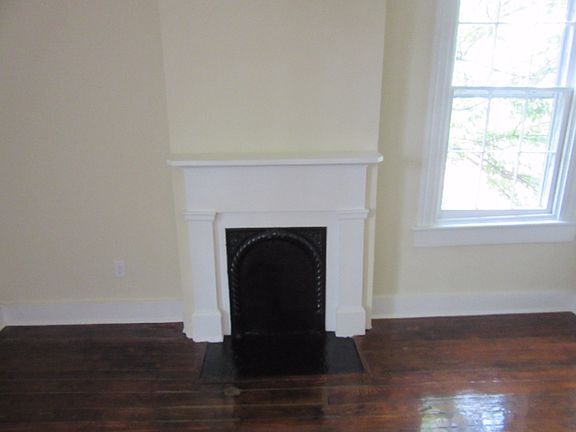 2nd image of 510 N Monroe St #510MONROE
