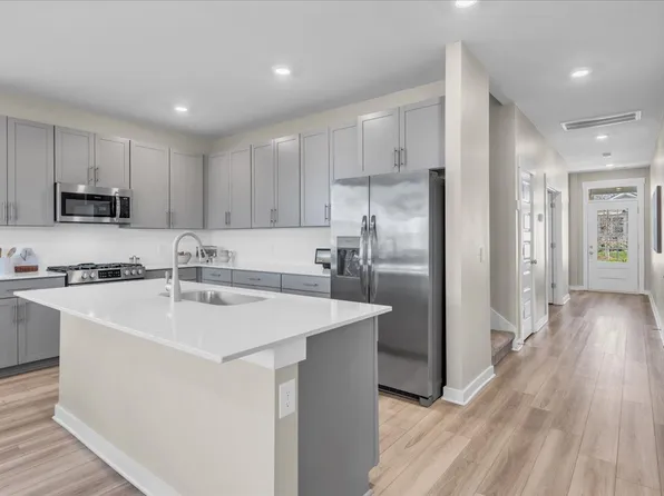 1034 Ewell Farm Cir, Spring Hill, TN 37174